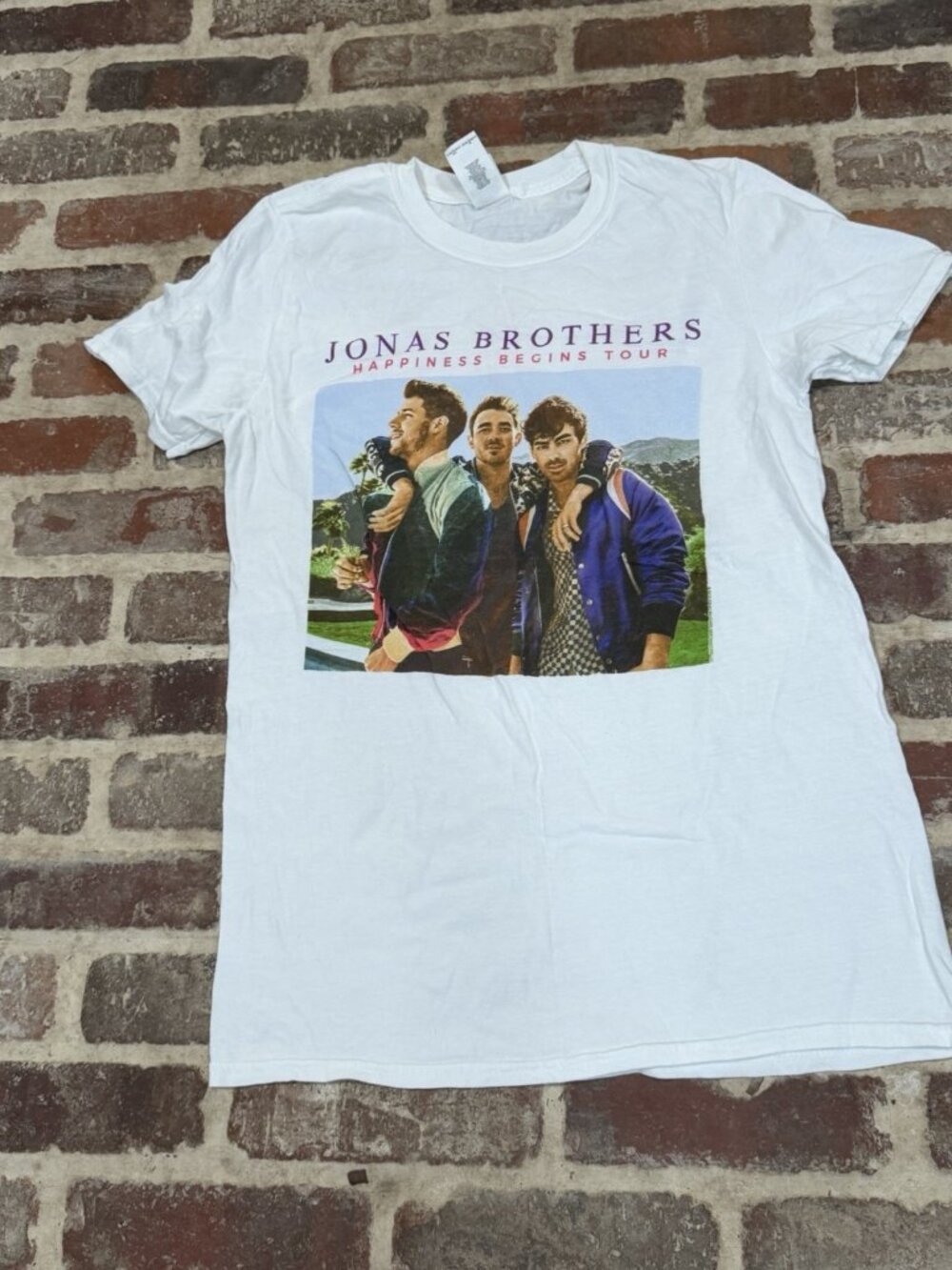 Jonas Brothers Happiness Begins Tour 2019 White Graphic T-Shirt Mens Small